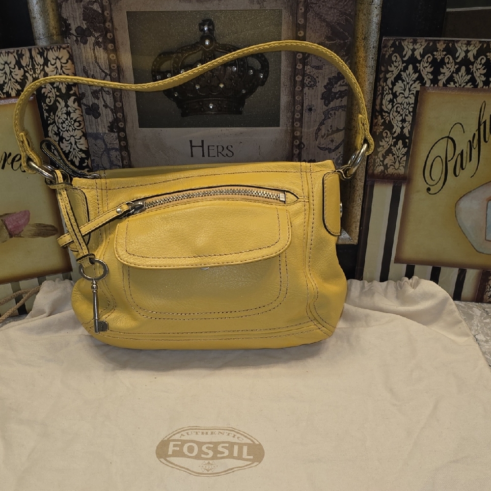 EUC Fossil Shoulder Bag Pebbled Leather